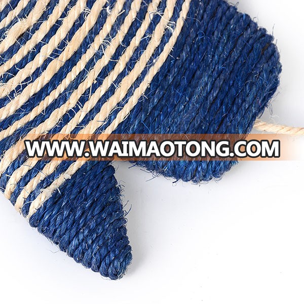 Pet Cat Natural Sisal Fish Shape Cat Toy