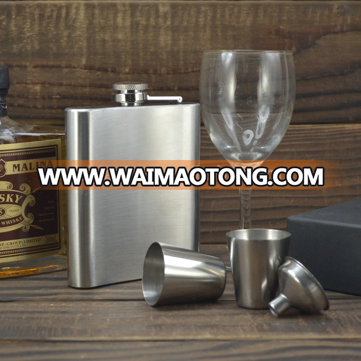 Stainless steel hip flask set/hip falsk with cup/merry christmas hip flasks