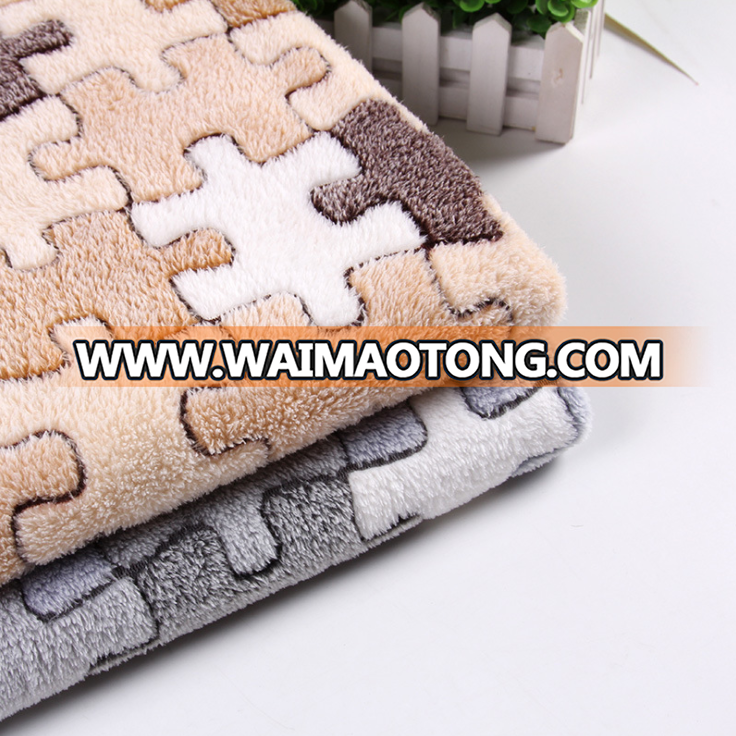 China suppliers wholesale jigsaw print coral fleece fabric for blanket