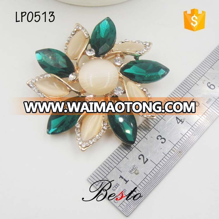 Anitique decorative women pearl center diamond flower brooch pin