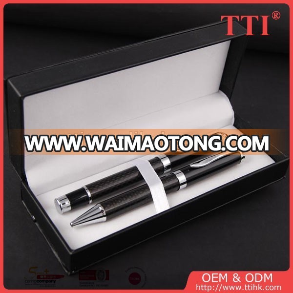 Luxury me<em></em>tal ball pen set with carbon fibre for men