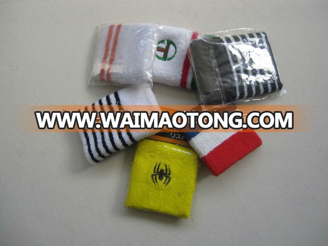 Custom design terry striped elastic basketball wristband ourdoor sports sweat wrisband