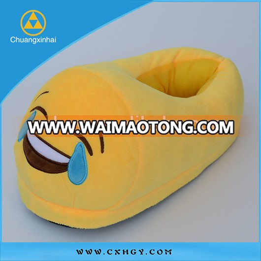 Super soft plush 100% polyester material cute emoji slippers