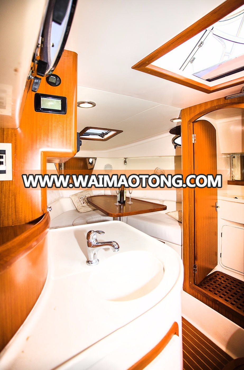 30' Fiberglass Luxurious Fishing Boat Hangtong Factory-Direct