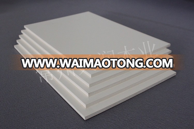 Solid core compact HPL laminate for toilet cubicle partition system